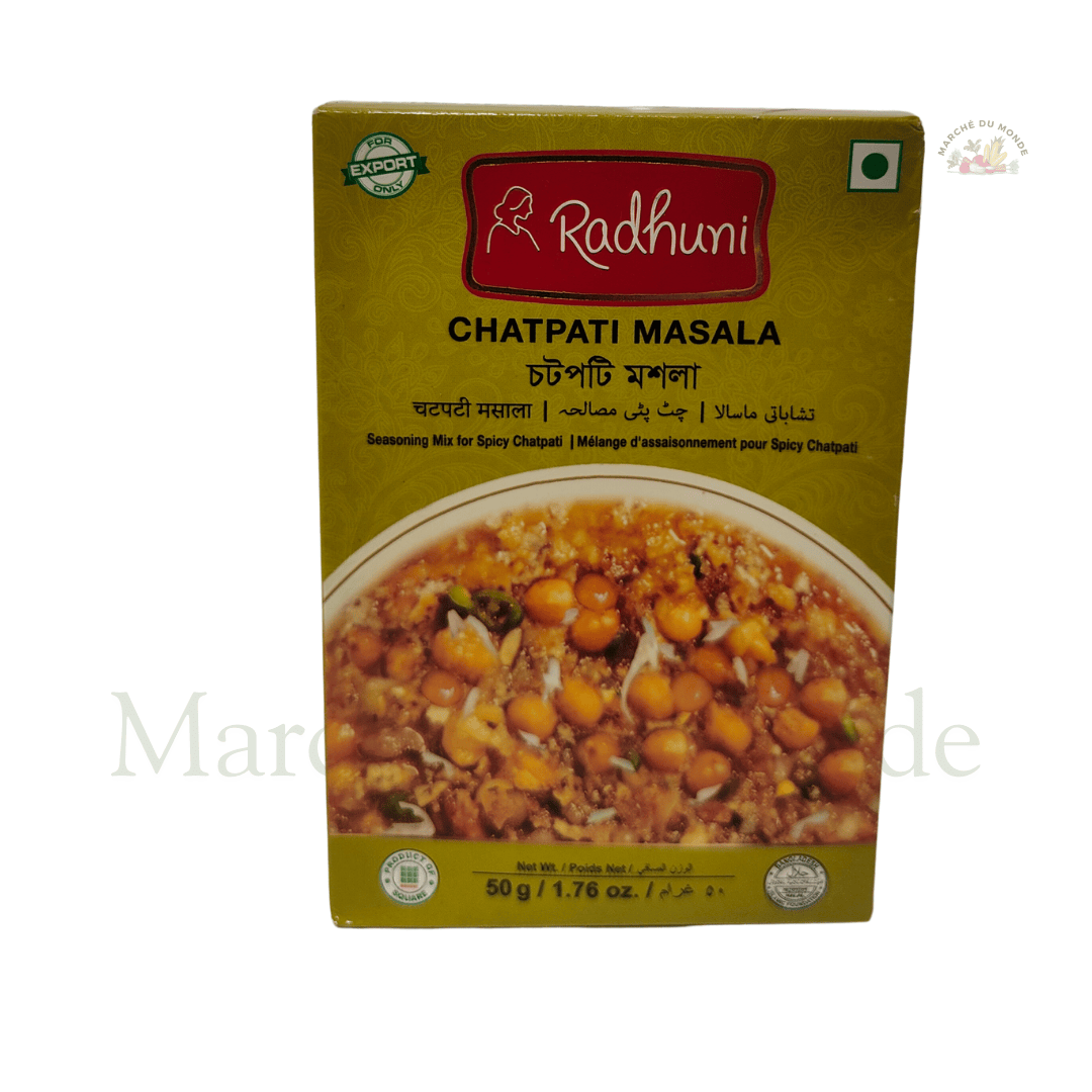 Chatpati Masala dans un paquet de 50g, entouré d'épices entières.