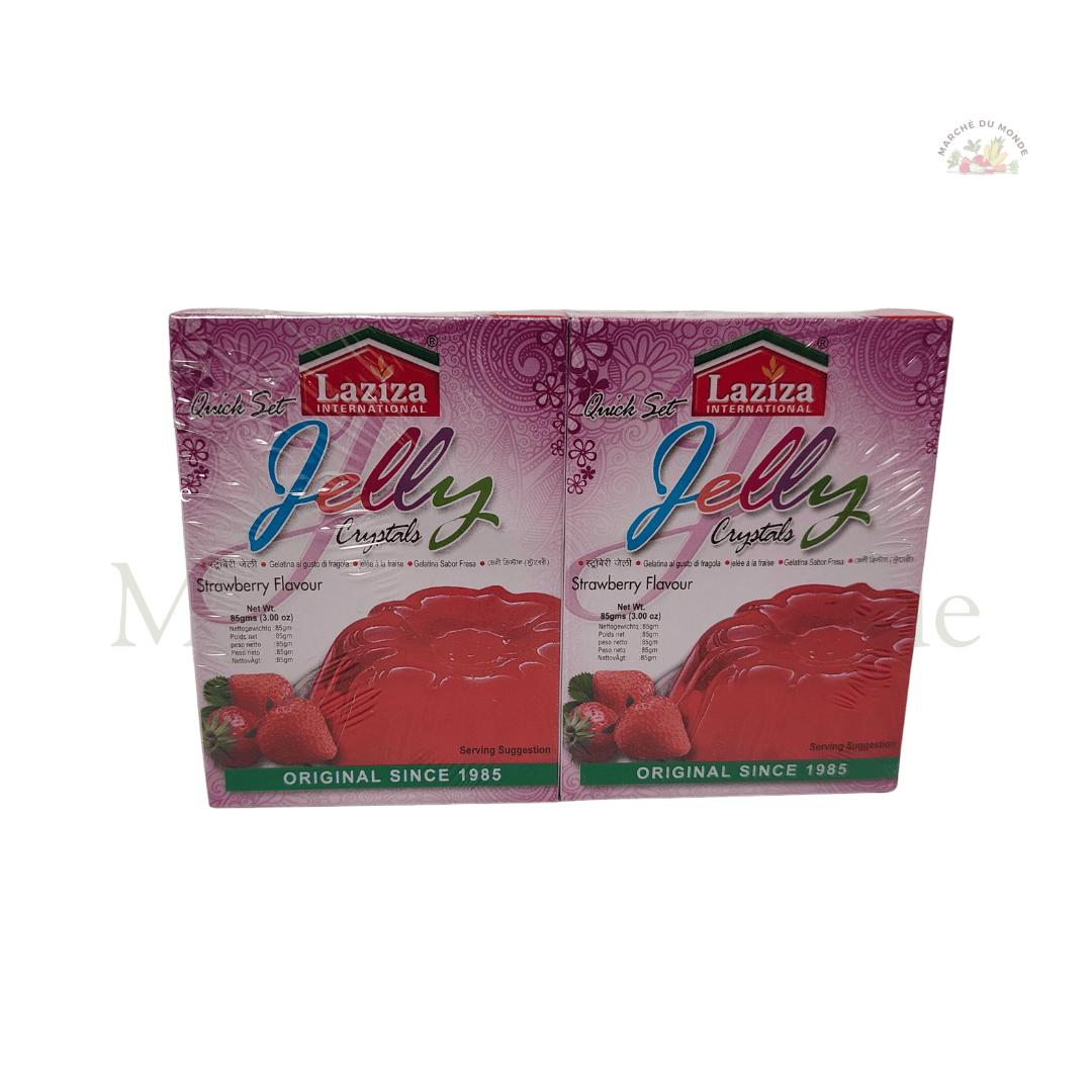 Paquet de Jelly Strawberry Flavour 85g, avec des fruits frais de fraise en arrière-plan.